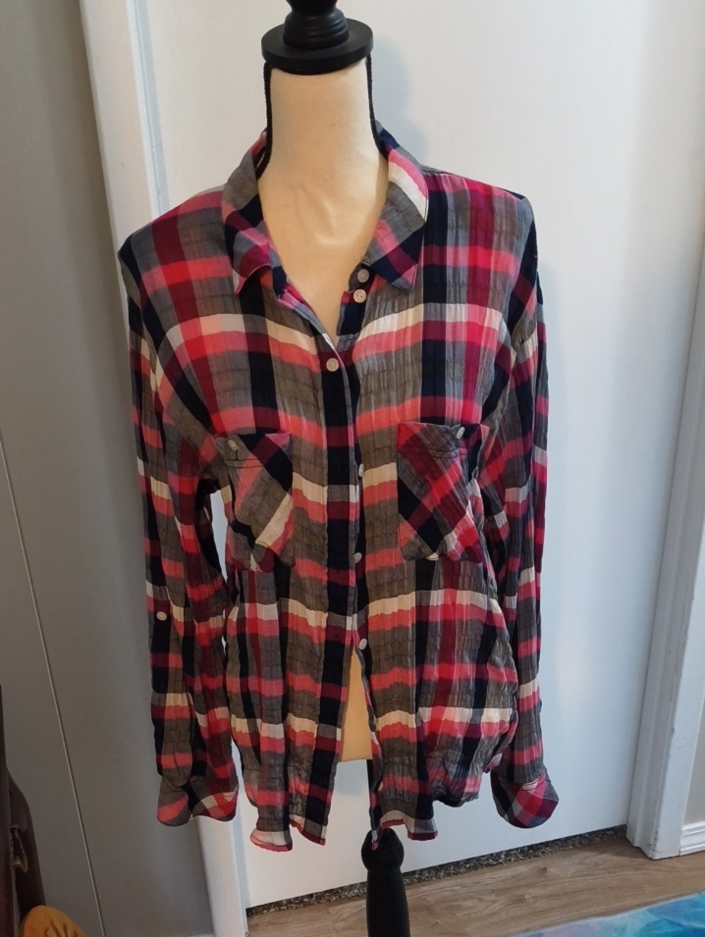 Women's Pink Plaid Button-Front Shirt